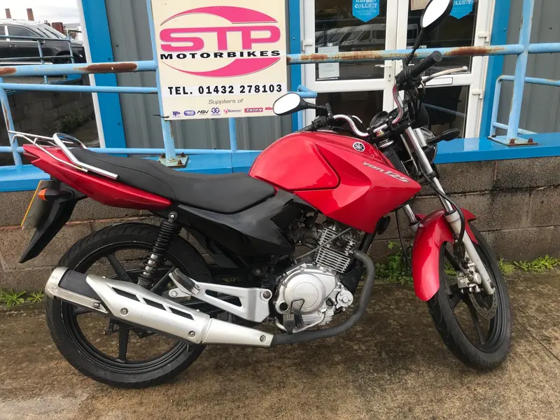 2011 Yamaha Ybr125, Mettalic Red 1