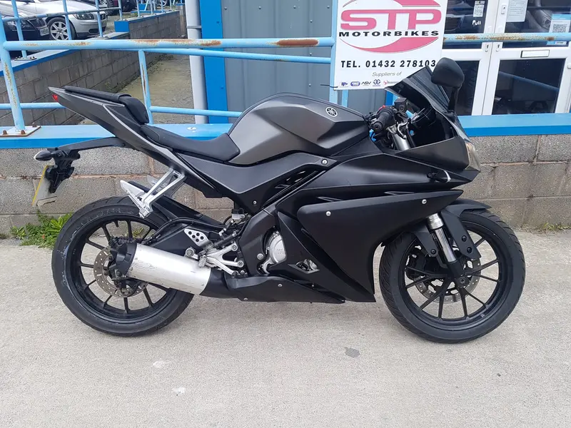 2015 Yamaha Yzf-R125 12,414 Miles 12 Months Mot - Matte Grey 1