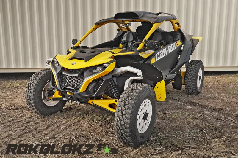 Can-Am Maverick R 2024+ Fender Flares 1