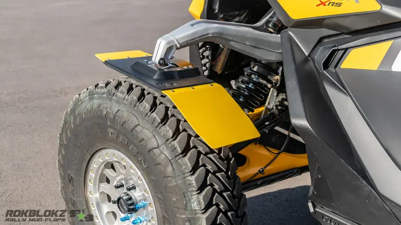 Can-Am Maverick R 2024+ Knuckle Mounted Fender 1