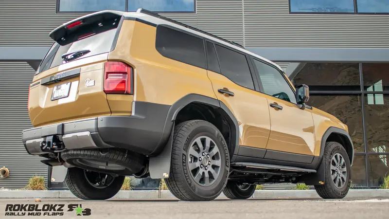 Toyota Land Cruiser 2024+ Mud Flaps 1