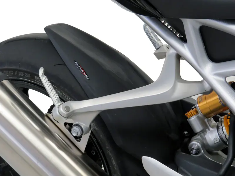 Triumph Speed Triple 1200Rs 21-2024 Carbon Look Rear Hugger By Powerbronze 1