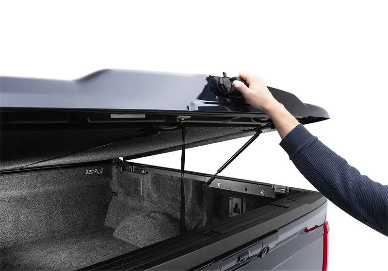Undercover Lux Tonneau Cover – Soft Roll-Up Design For 2021–2022 Ford F-150 Crew Cab (Uc2216L-E7) 1